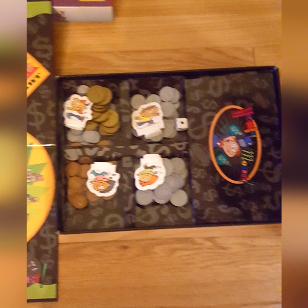 Money! Money! Board Game Canadian Version - Picture 6 of 7